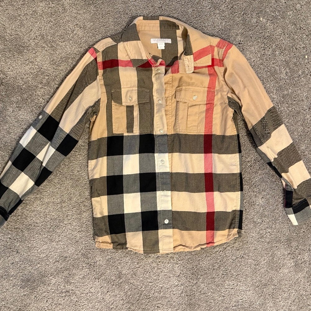 Burberry children’s boy size 10 button up dress shirt, nova check pattern